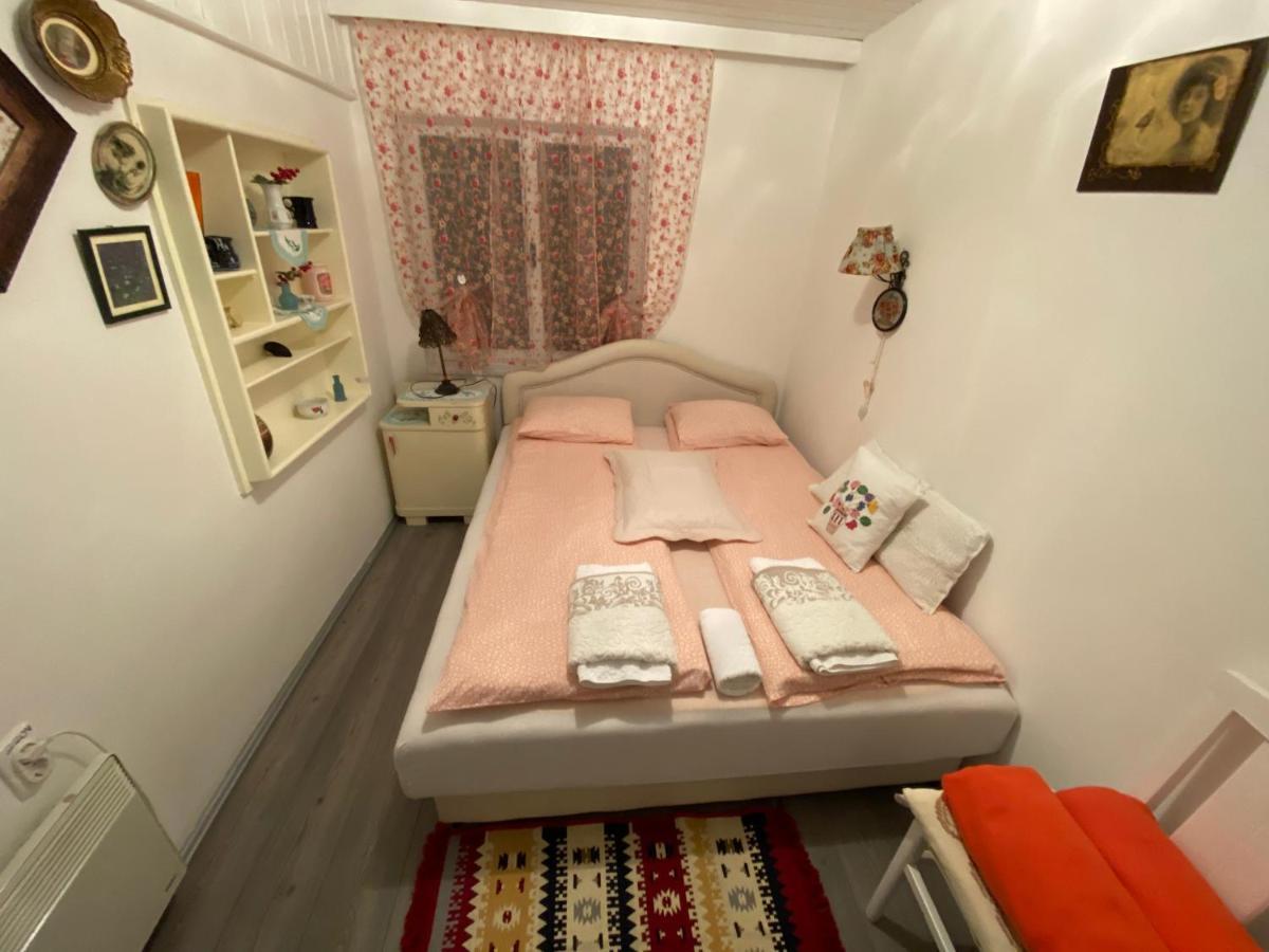 Apartments Borove Noci ヴルドニーク エクステリア 写真